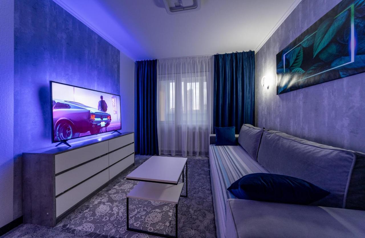Modern 3 Bedroom Apartment Киев Экстерьер фото