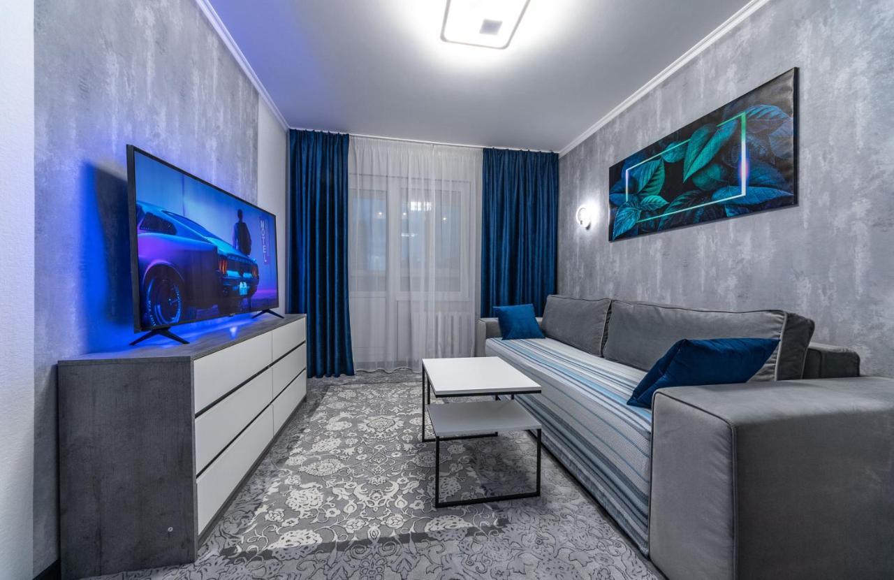 Modern 3 Bedroom Apartment Киев Экстерьер фото