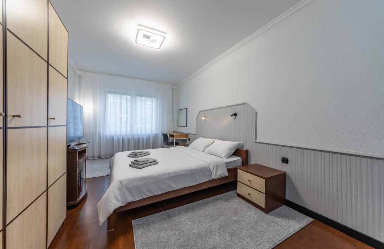Modern 3 Bedroom Apartment Киев Экстерьер фото